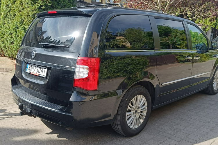 Lancia Voyager 3.6 V6 Silver, 283 KM, automat.2xDVD, nawigacja, skóra .7-osobowy zdjęcie 6