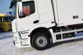 samochód ciężarowy Mercedes zdjęcie 18