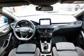 samochód osobowy Ford zdjęcie 10