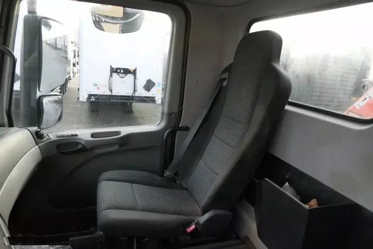 Mercedes ACTROS 3244 / 8 X 4 / 2 STR WYWROTKA + HDS ATLAS 116.3 /  / EPS + SPRZĘGŁO / zdjęcie 37