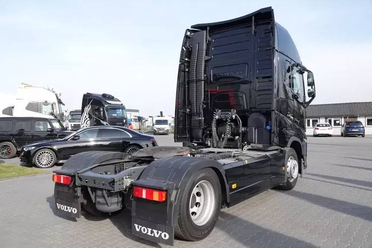 Volvo FH 500 / XXL / 2023 R / I-SAVE / I-PARK COOL / I-SHIFT / 58 TYS KM / zdjęcie 6