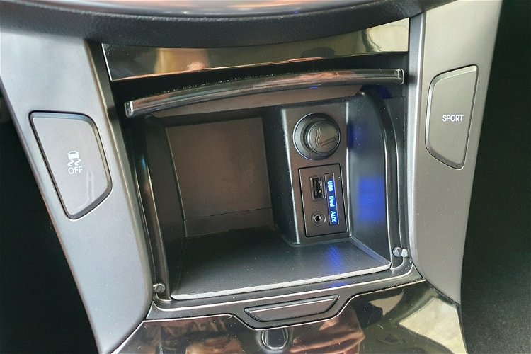 Hyundai i40 2.0 GDI 177KM # Automat # Climatronic # Parktronic # Śliczny zdjęcie 23