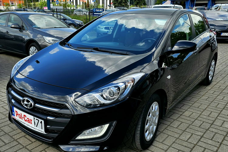 Hyundai i30 , grzane fotele i kierownica, telefon zdjęcie 3