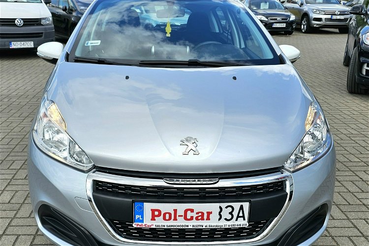 Peugeot 208 zdjęcie 2