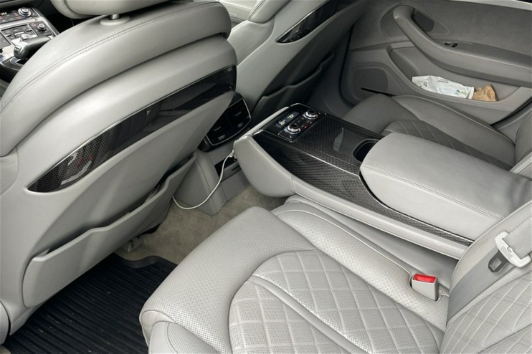 Audi S8 Salon Polska Stan BDB Ful Opcja NIGHT Vision Dociągi itp zdjęcie 6
