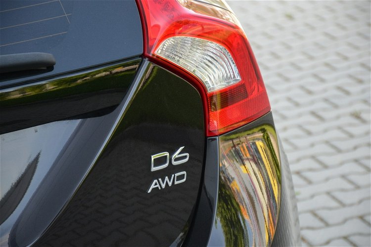 Volvo V60 2.4D6 AWD Plug-in Hybrid Led Serwis Grz.kierownica Kamera Navi Skóra zdjęcie 18