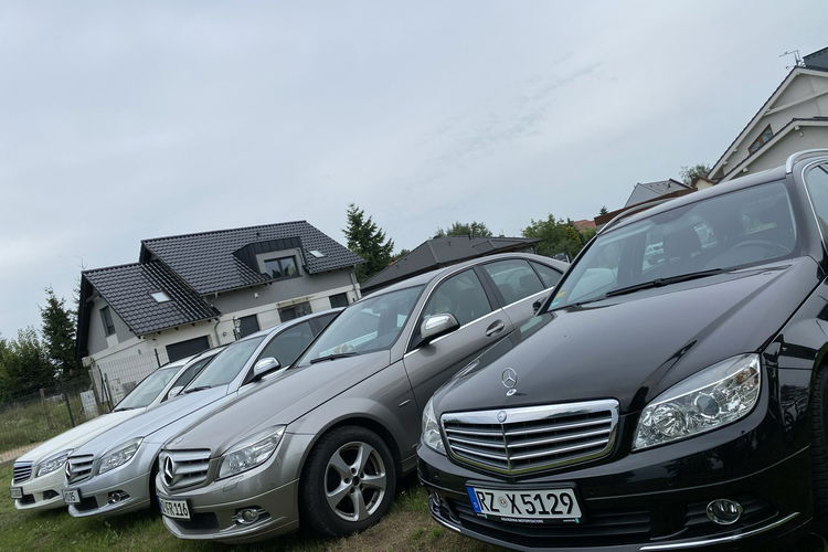 Mercedes C 180 Bardzo zadbana - 100% oryginalny przebieg - BEZWYPADKOWA zdjęcie 12