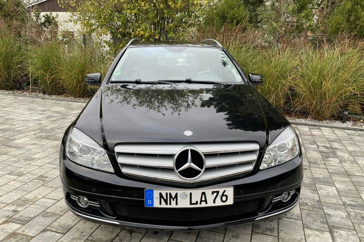 Mercedes C 180 DUZA NAVI Bardzo zadbana - 100% oryginalny przebieg.NOWY ROZRZĄD zdjęcie 39
