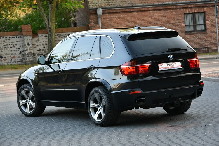 BMW X5 xDrive40d 306KM 2011r. Mpakiet Dociągi HeadUp Panorama Kamera360 zdjęcie 5