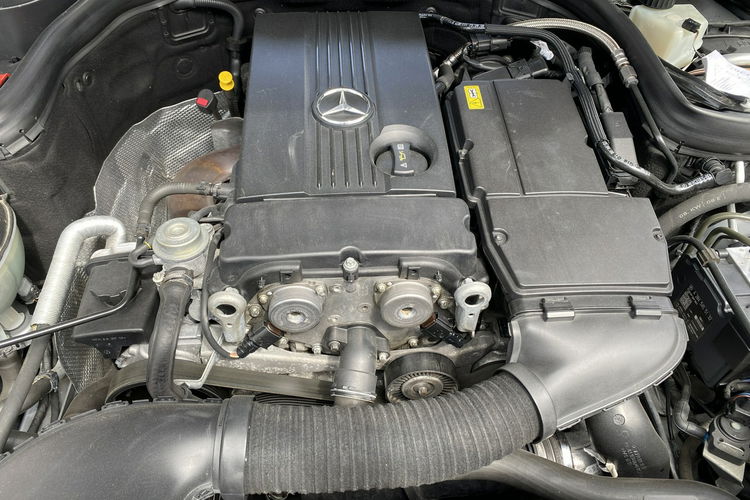 Mercedes C 180 Bardzo zadbana - 100% oryginalny przebieg zdjęcie 18