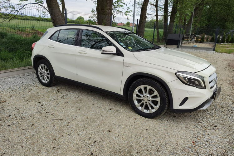 GLA 200 Mercedes-Benz GLA 200 CDI 4Matic 7G-DCT  zdjęcie 1