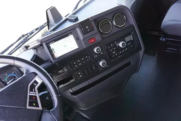 Renault T 520 / EURO 6 / ACC / HIGH CAB / RETARDER / I - COOL / NOWY MODEL zdjęcie 40