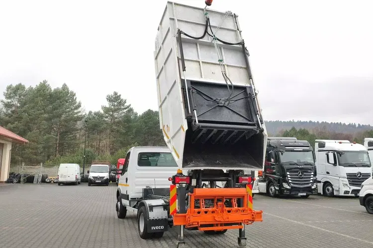Iveco Daily 65C14 LPG 3.0 Wywrot Śmieciarka Mały Przebieg zdjęcie 18