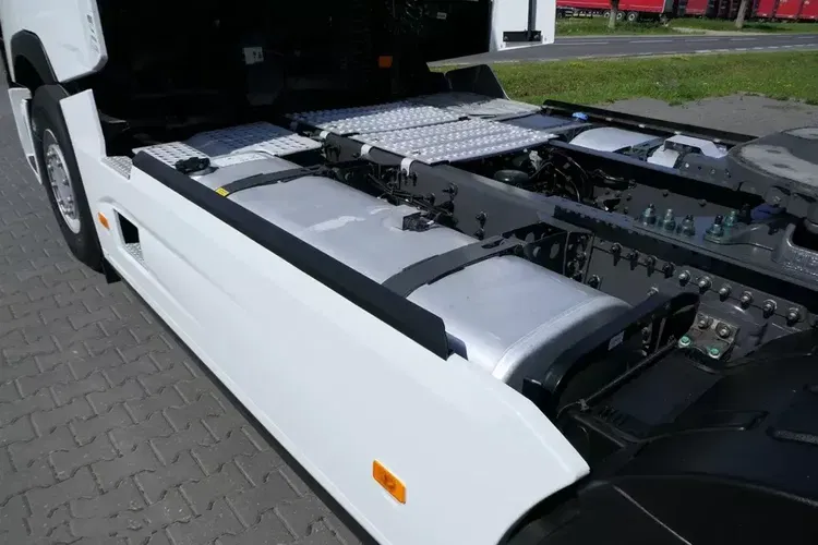 Renault T 520 / 13 LITROWY / HIGH SLEEPER CAB / RETARDER / SALONKA / EURO 6 / zdjęcie 12