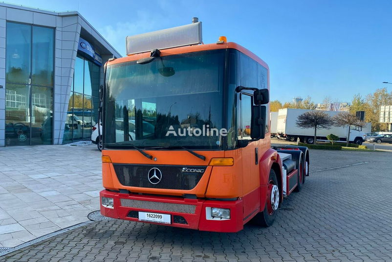 samochód ciężarowy Mercedes zdjęcie 1