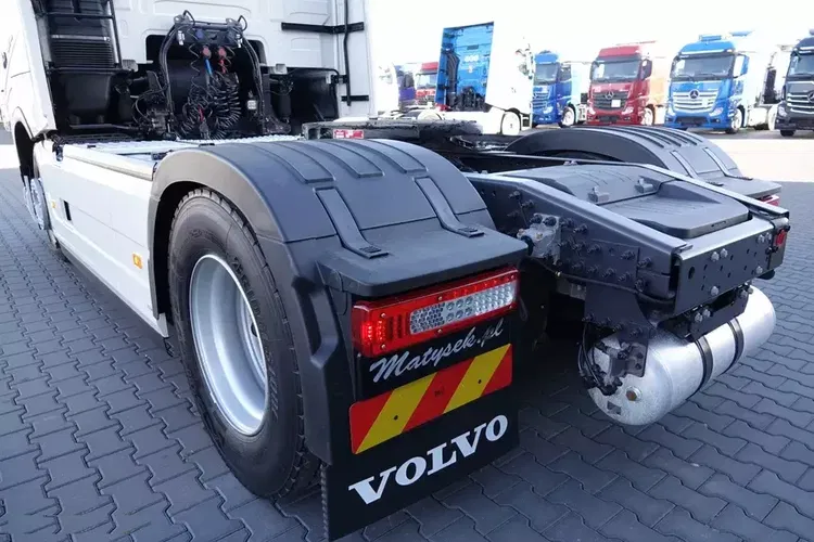 Volvo FH 500 / XXL / KLIMA POSTOJOWA / SKÓRY / 2023 ROK / Baki 1470 L / zdjęcie 13