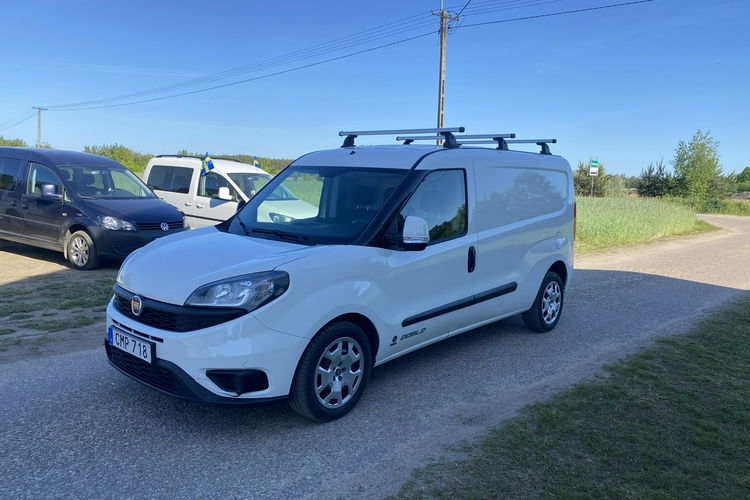 Fiat Doblo 1.6 MultiJet MAXi 3 osobowy 2018r. Podgrzewane siedzenia Klimatyzacja. zdjęcie 2