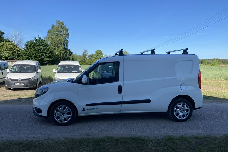 Fiat Doblo 1.6 MultiJet MAXi 3 osobowy 2018r. Podgrzewane siedzenia Klimatyzacja. zdjęcie 3