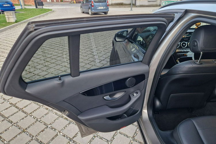 Mercedes C 220 . Po serwisie w ASO .C220 Avantgarde 9G-Tronic? zdjęcie 13