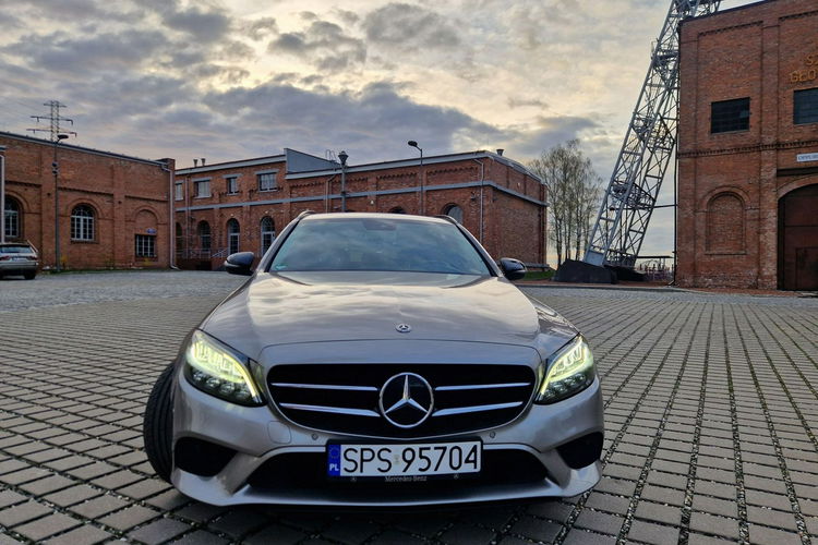 Mercedes C 220 . Po serwisie w ASO .C220 Avantgarde 9G-Tronic? zdjęcie 2