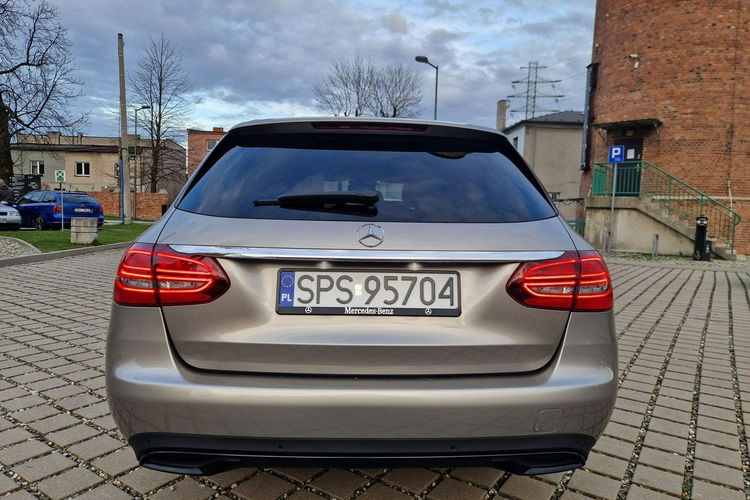 Mercedes C 220 . Po serwisie w ASO .C220 Avantgarde 9G-Tronic? zdjęcie 6