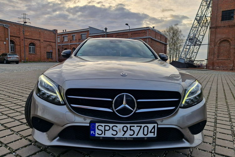 Mercedes C 220 . Po serwisie w ASO .C220 Avantgarde 9G-Tronic? zdjęcie 9