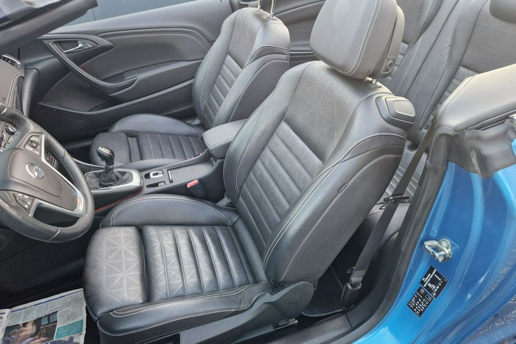 Opel Cascada . Skóra. Ksenon. Grzana kierownica +Fotele. zdjęcie 13