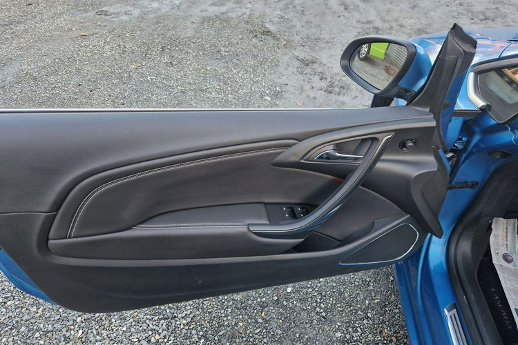 Opel Cascada . Skóra. Ksenon. Grzana kierownica +Fotele. zdjęcie 15