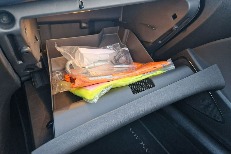 Opel Cascada . Skóra. Ksenon. Grzana kierownica +Fotele. zdjęcie 25
