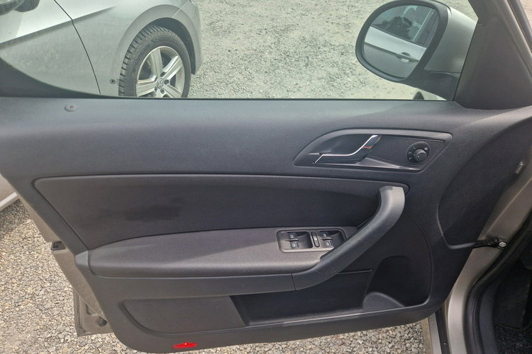 Skoda Yeti Pisemna Gwarancja 12 m-cy. Automat DSG. 4x4. zdjęcie 15