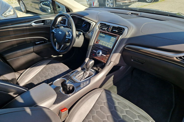 Mondeo Ford Mondeo Vignale Czuj. Martwego Pola SONY 2019r Asystent Parkowania zdjęcie 28