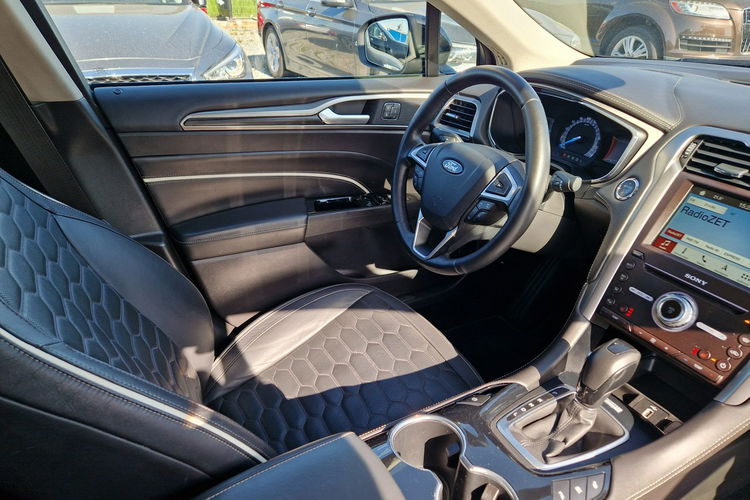 Mondeo Ford Mondeo Vignale Czuj. Martwego Pola SONY 2019r Asystent Parkowania zdjęcie 29