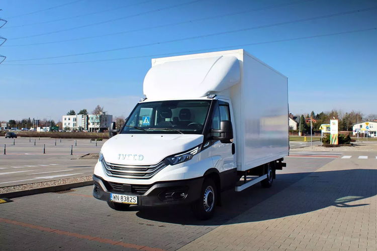 Iveco Daily 35S18 kontener 9eu palet + winda BAR 750kg zdjęcie 11