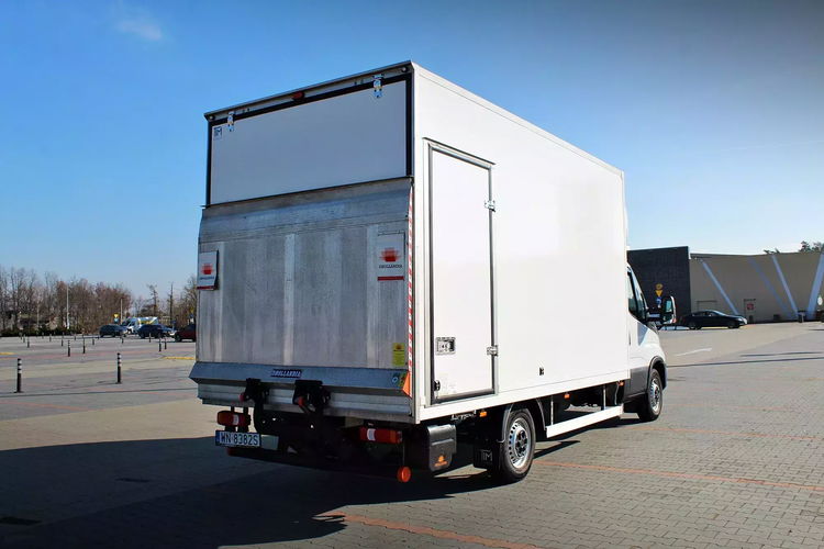 Iveco Daily 35S18 kontener 9eu palet + winda BAR 750kg zdjęcie 6