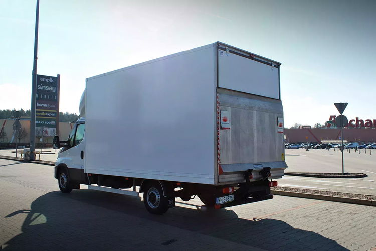 Iveco Daily 35S18 kontener 9eu palet + winda BAR 750kg zdjęcie 8