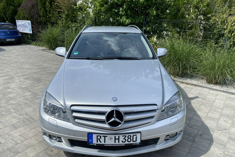 Mercedes C 180 Bardzo zadbana - 100% oryginalny przebieg.NOWY ROZRZĄD zdjęcie 24
