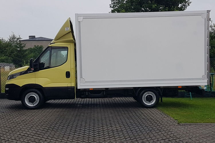 Iveco Daily KONTENER 8EP 4.13x2.22x2.20 KLIMA MANUAL DMC 3500 KG 35S13 KRAJOWY zdjęcie 10