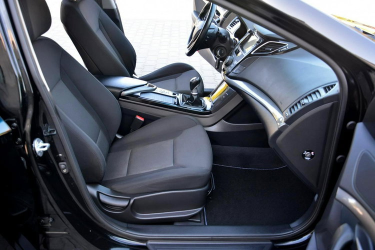 i40 1.6(135KM) Lift 128 przebiegu Ledy Klimatronic 2xParktr Aso Hyundai zdjęcie 16