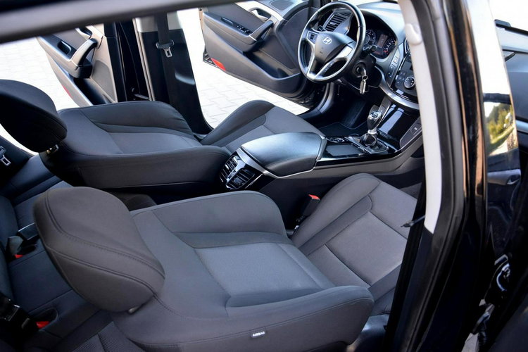 i40 1.6(135KM) Lift 128 przebiegu Ledy Klimatronic 2xParktr Aso Hyundai zdjęcie 17