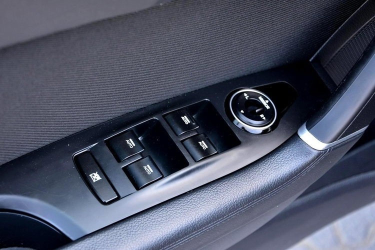 i40 1.6(135KM) Lift 128 przebiegu Ledy Klimatronic 2xParktr Aso Hyundai zdjęcie 27