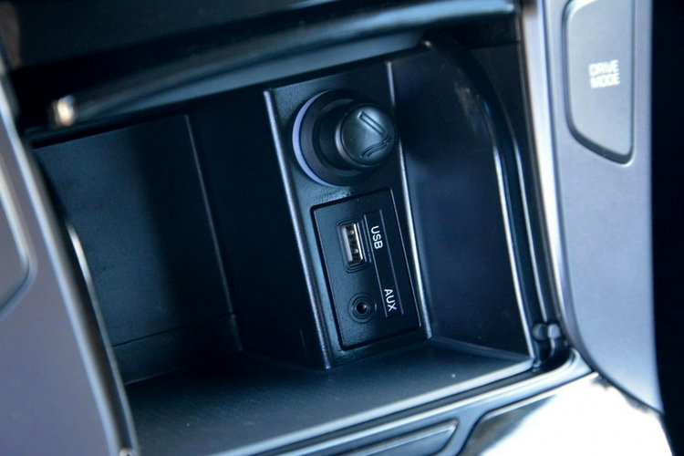 i40 1.6(135KM) Lift 128 przebiegu Ledy Klimatronic 2xParktr Aso Hyundai zdjęcie 29