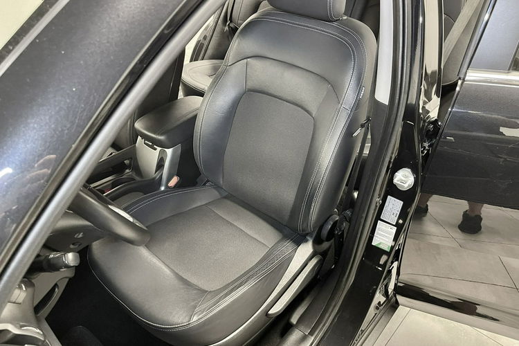 Kia Sportage 2.0 CRDi 136KM SPIRIT Navi Skóry Alu 18 Klimatronic zdjęcie 17