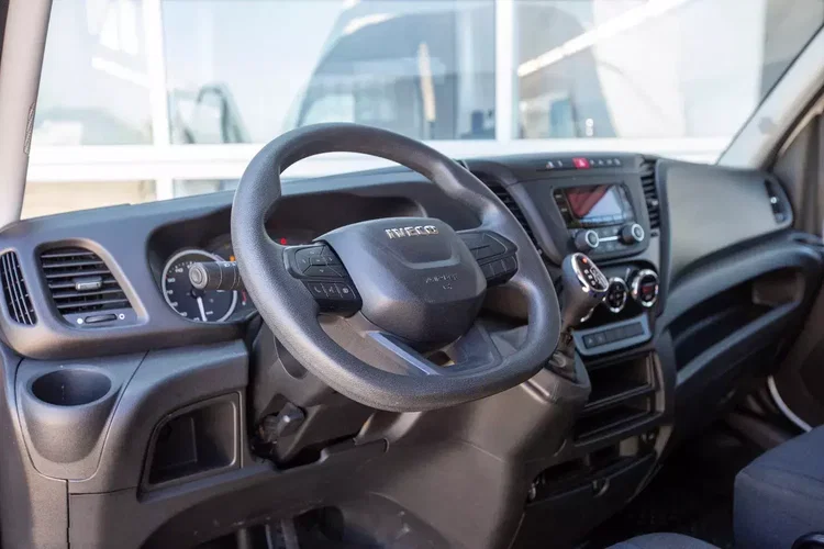 Iveco Daily MAXI L4H2 koła bliźniaki Automat HI MATIC zdjęcie 8