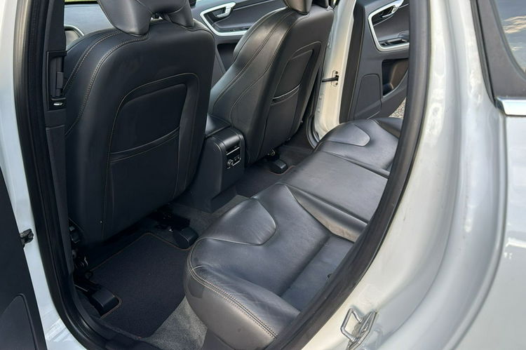 Volvo XC 60 automat, navi, kamera, gwarancja zdjęcie 25