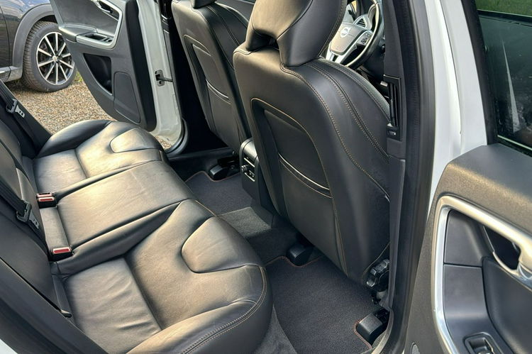 Volvo XC 60 automat, navi, kamera, gwarancja zdjęcie 6