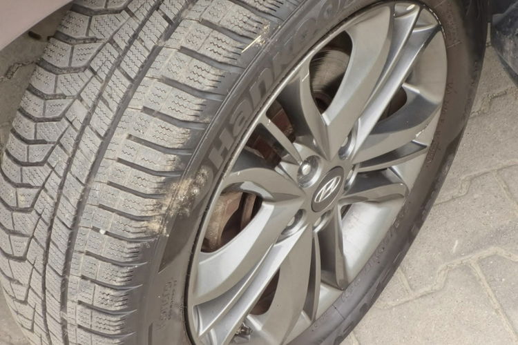 Hyundai ix35 Lift Alu Pół skóry 4 x 4 zdjęcie 21