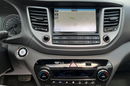 Hyundai Tucson 2.0 1WŁ Org Lakier 4x4 Automat Grzane Skóry Navi AluR19 Isofix StanBDB zdjęcie 17