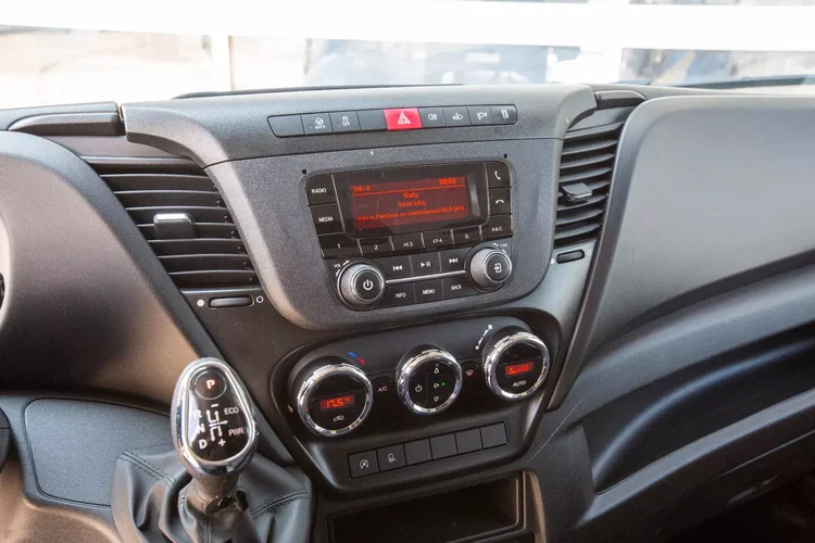 Iveco Daily MAXI L4H2 koła bliźniaki Automat HI MATIC zdjęcie 26