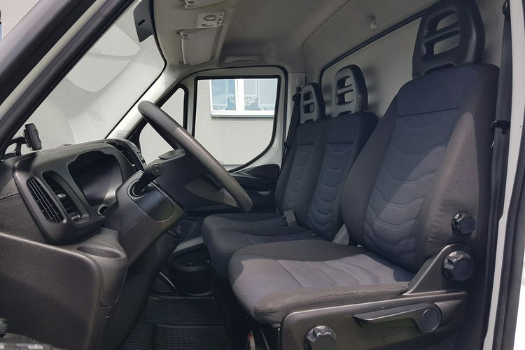 Iveco Daily 35S15 CHŁODNIA AGREGAT 6EP 3.40x2.09x2.09 IZOTERMA zdjęcie 7