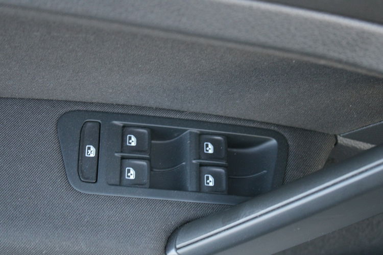 Volkswagen Golf F-vat, salon-polska, gwarancja, czujniki-parkowania, comfortline zdjęcie 17